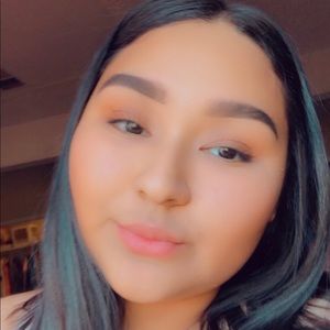 Meet your Posher, Itzel